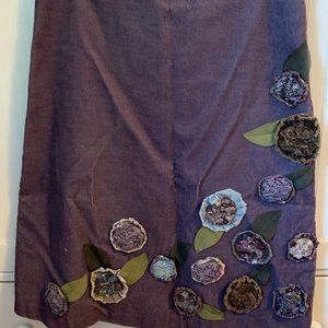 Beautiful Boden lined skirt with applique flowers